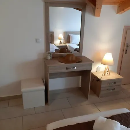 Skala Pearls Sofita Skala (Kefalonia)